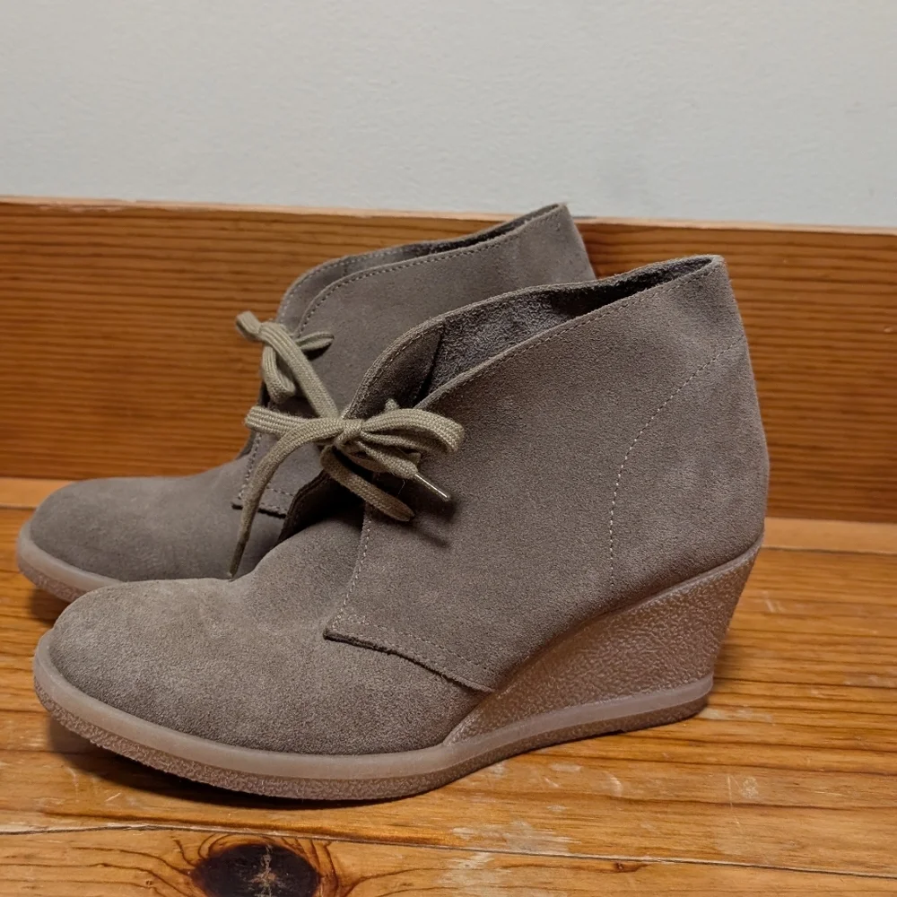 J.Crew Suede Wedge Chukka Booties Taupe Size 7 Women